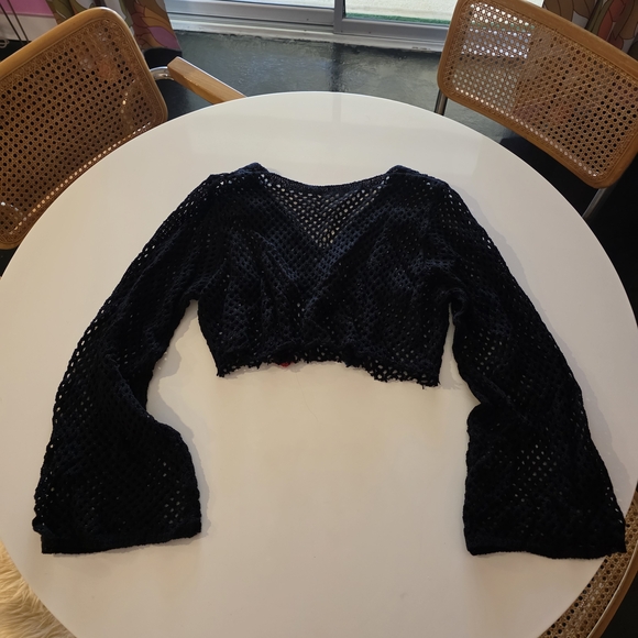 Boutique M? Crochet Cropped Sweater Boho Floral Embroidered Black Mesh - Picture 4 of 15